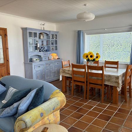 Beachcomber Cottages Балліконнілі Номер фото